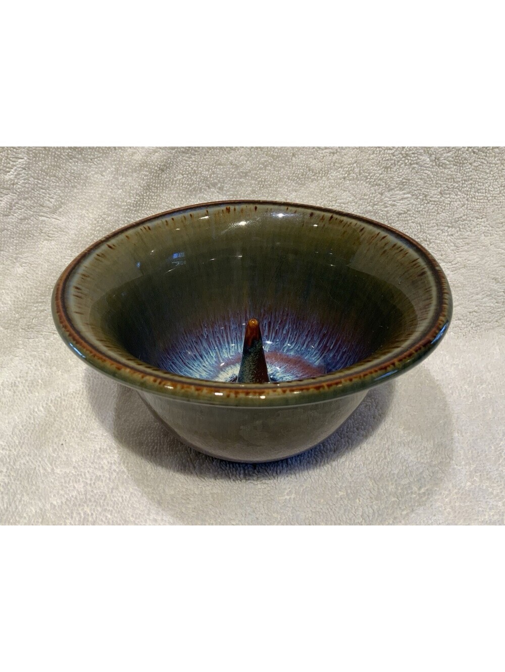 Bill Campbell 2016 Hand Thrown Studio Art Pottery 5.75”W Apple Baker